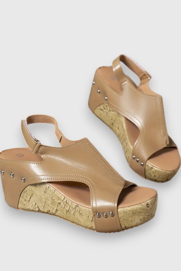 Sandalias de plataforma elegantes