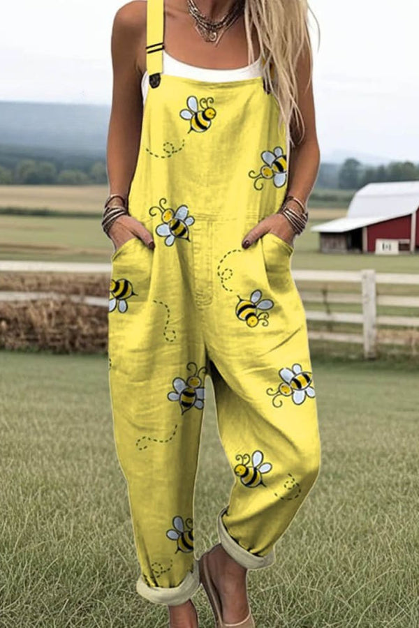 Mono de mujer con diseño floral vintage y pantalones anchos para mayor comodidad y estilo.
