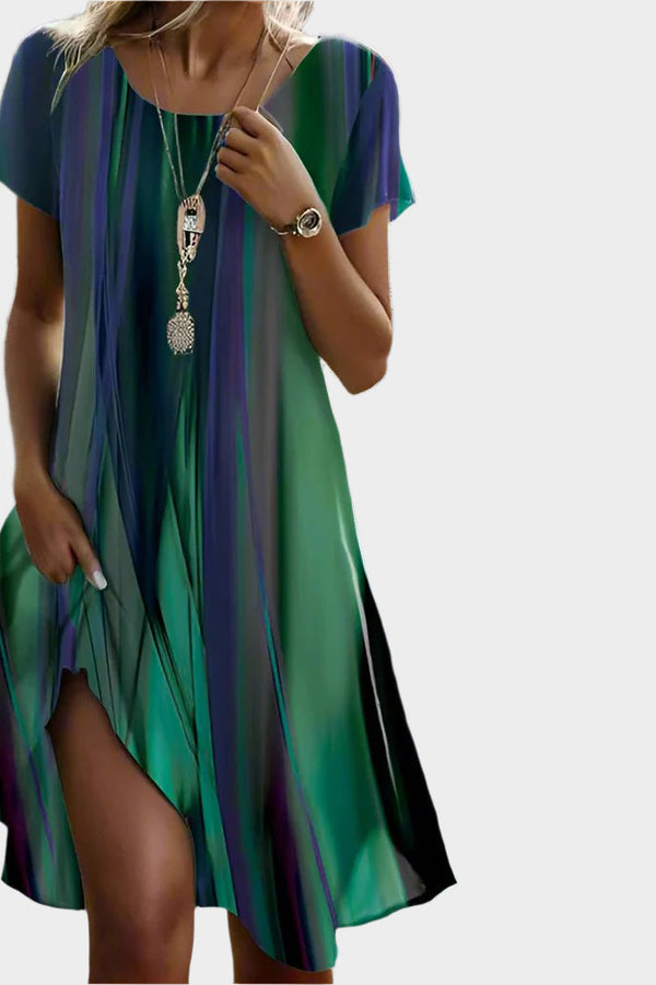 Vestido de verano con cuello redondo y largo midi