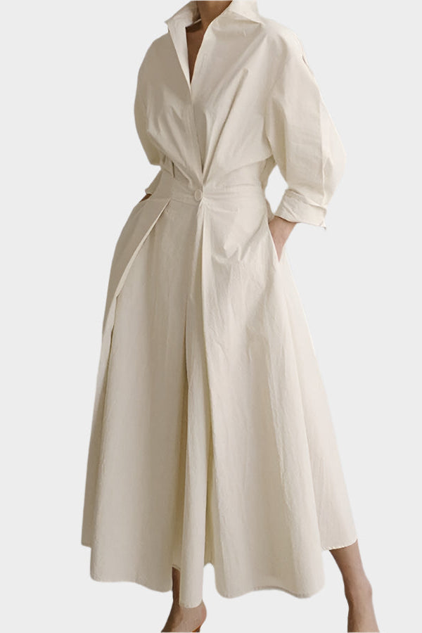 Elegante vestido de corte A con cuello polo