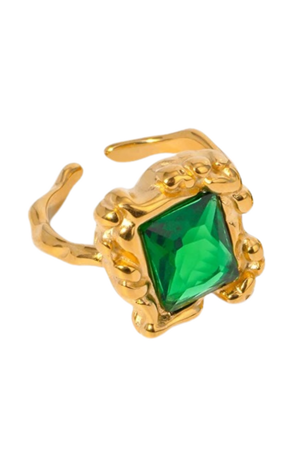 Anillo texturizado de piedra esmeralda