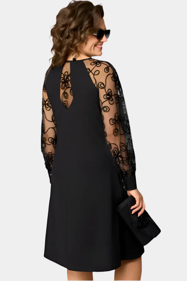 Vestido con mangas de encaje suave