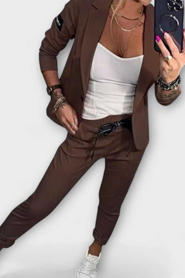 Vionne | Elegante conjunto de top, chaqueta y pantalón