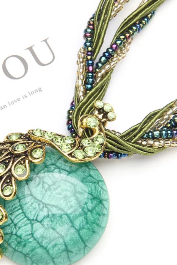 COLLAR DE ESFERA VERDE DESLUMBRANTE