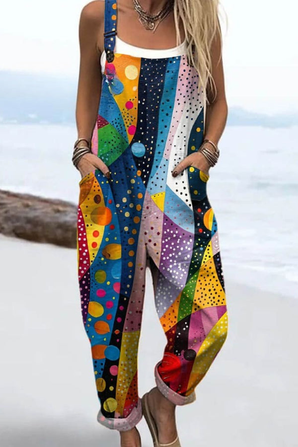 Mono de mujer con diseño floral vintage y piernas anchas para mayor comodidad y estilo.
