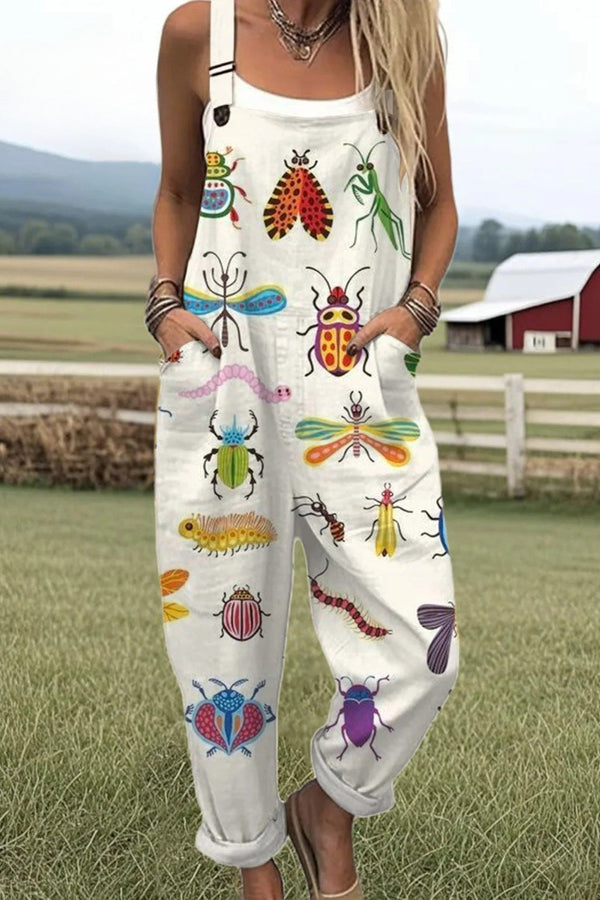 Mono de mujer con diseño floral vintage y piernas anchas para mayor comodidad y estilo.