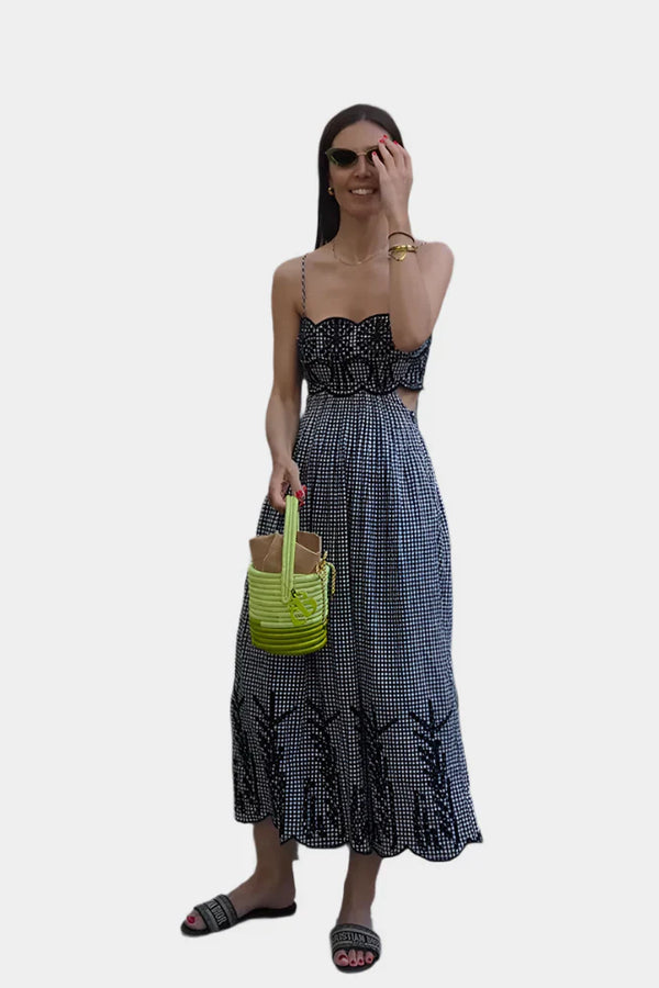 Vestido con estampado de cuadros tradicionales