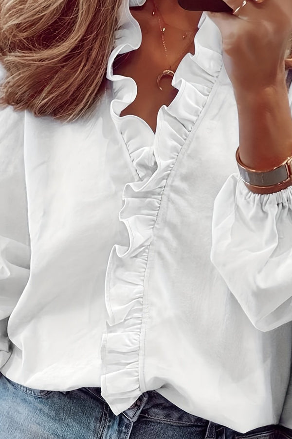 Cordelia | Blusa con cuello en V y volantes
