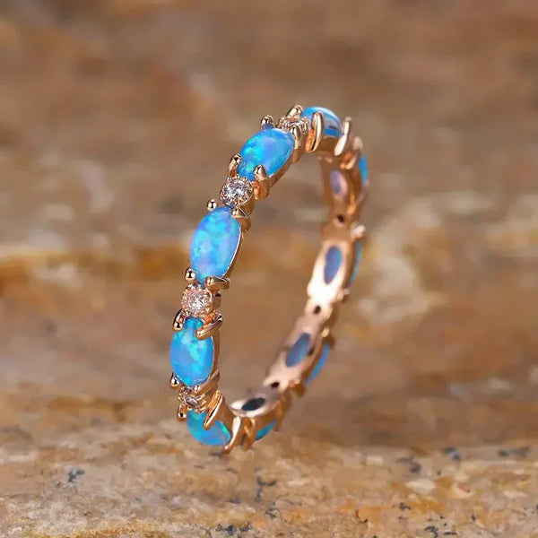 Elegante anillo de ópalo azul | Oro