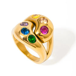 Anillo de gemas con toques de color
