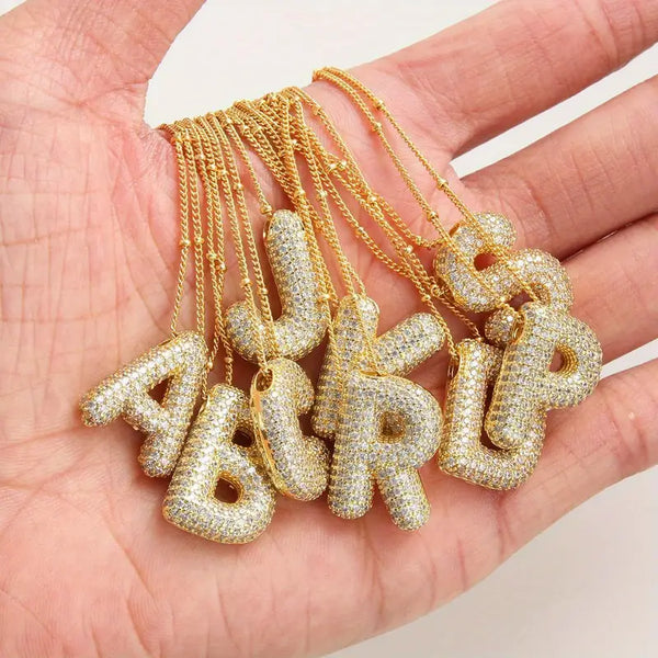 Collar con inicial y letra burbuja | Oro