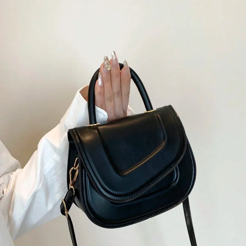 Bolso de sillín minimalista Charlotte™ Luxe Statement