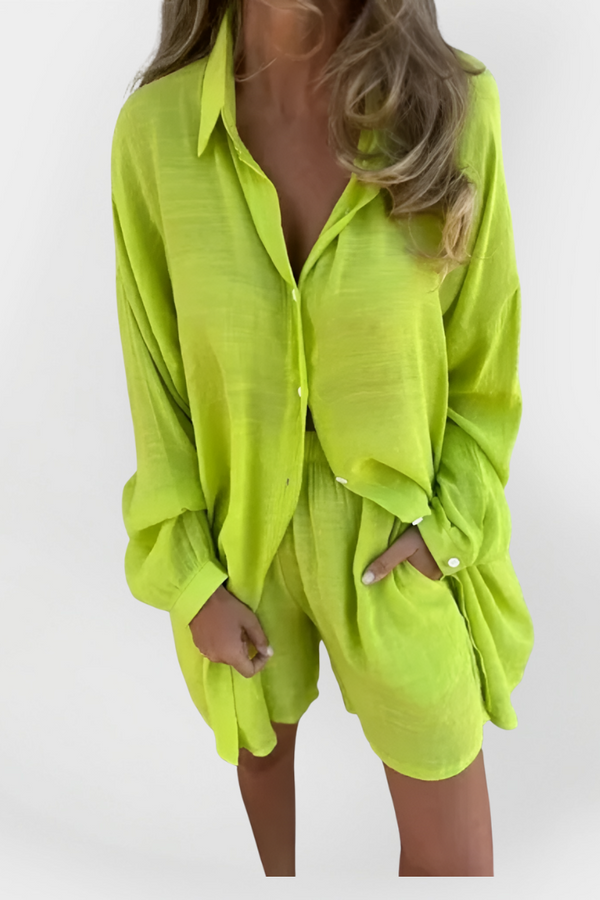 Conjunto de blusa y pantalones cortos diarios