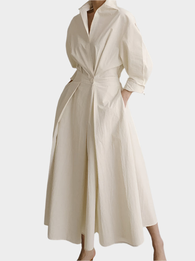 Elegante vestido de corte A con cuello polo