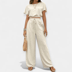 Conjunto holgado y elegante