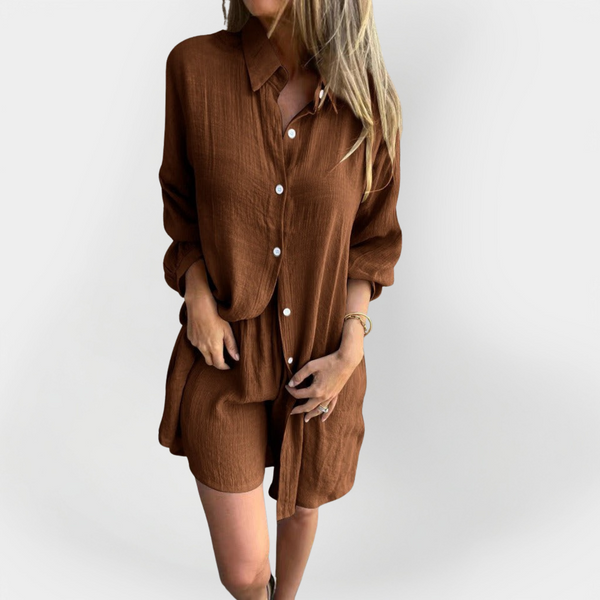 Conjunto de blusa y pantalones cortos diarios