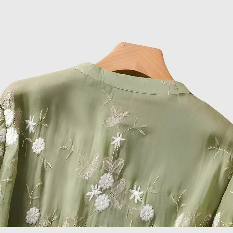 Nellie™ | Elegante top con flores bordadas