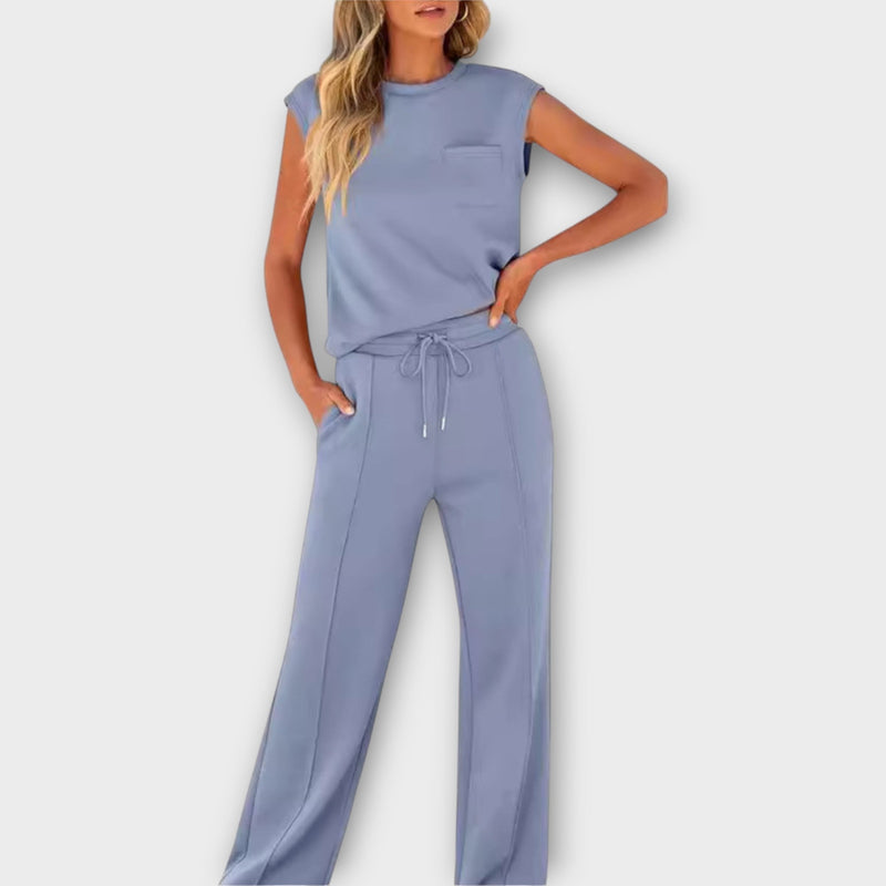 Conjunto de blusa y pantalón sin mangas con cordón