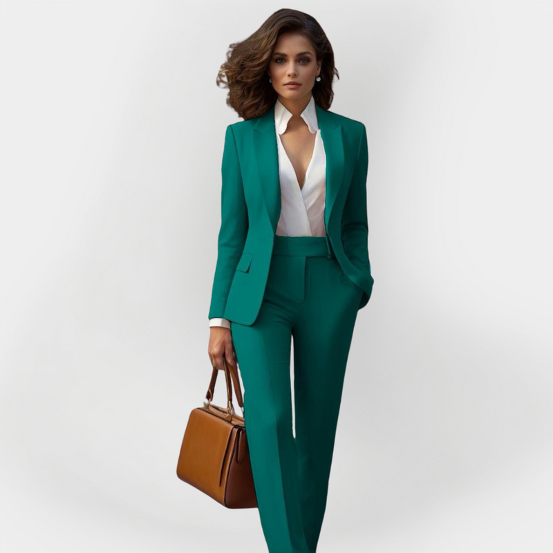 Traje elegante de mujer