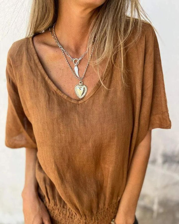 LENNOX – CAMISETA DE CUELLO EN V CON CORTE CERRADO 