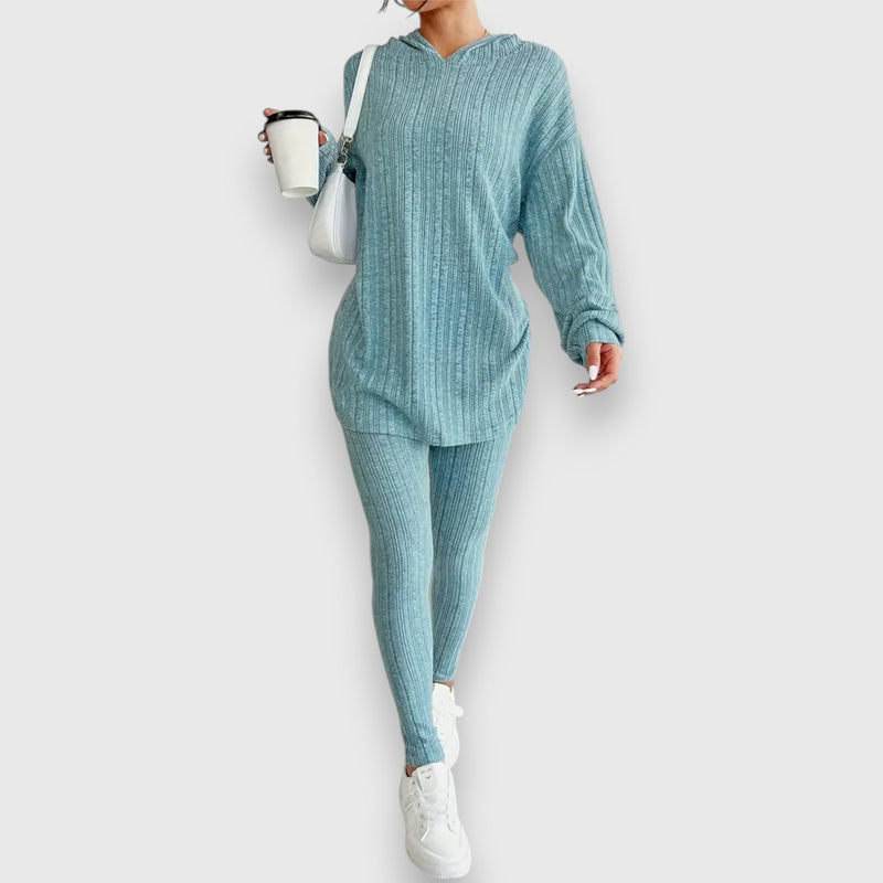 Cómodo conjunto de dos piezas
