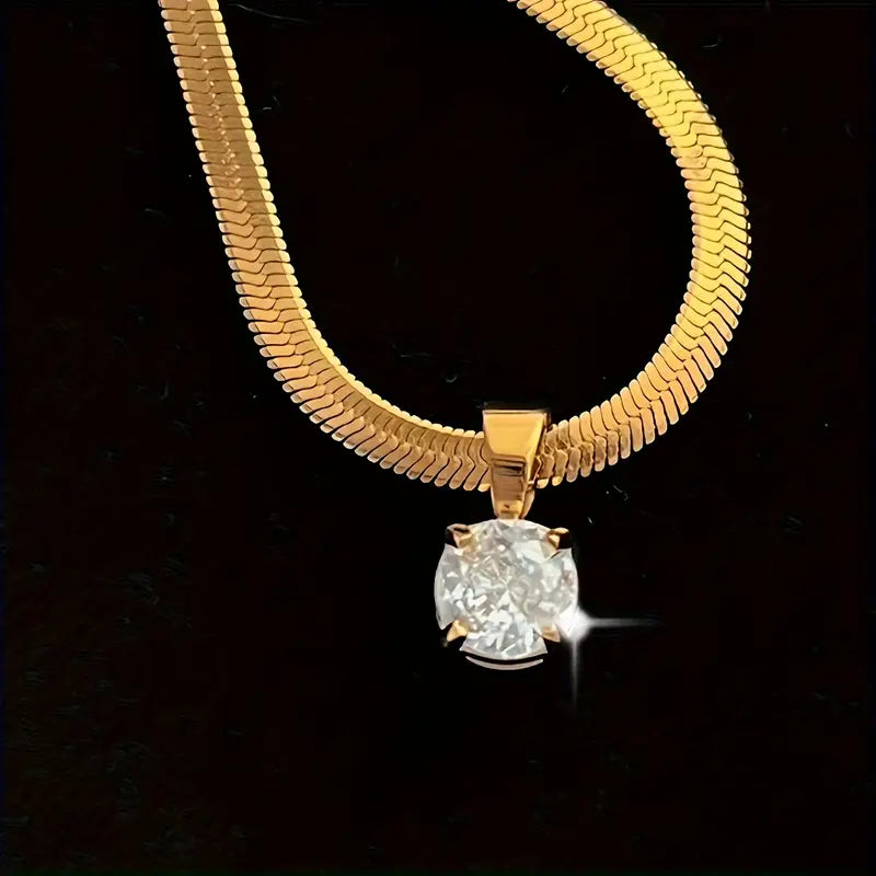 Elegante collar con colgante de diamantes de imitación | Oro