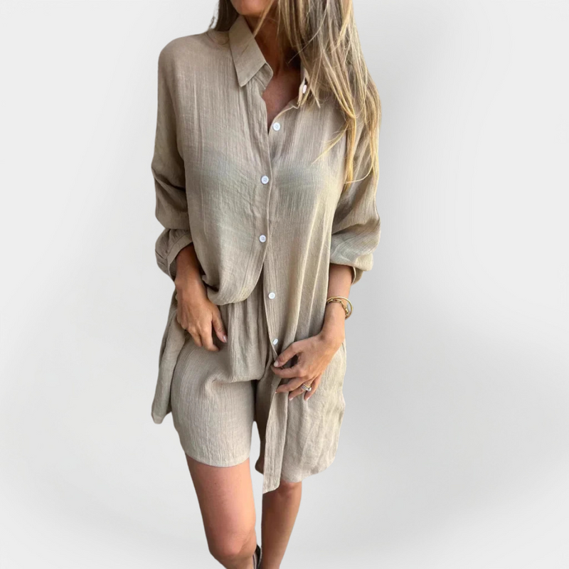Conjunto de blusa y pantalones cortos diarios