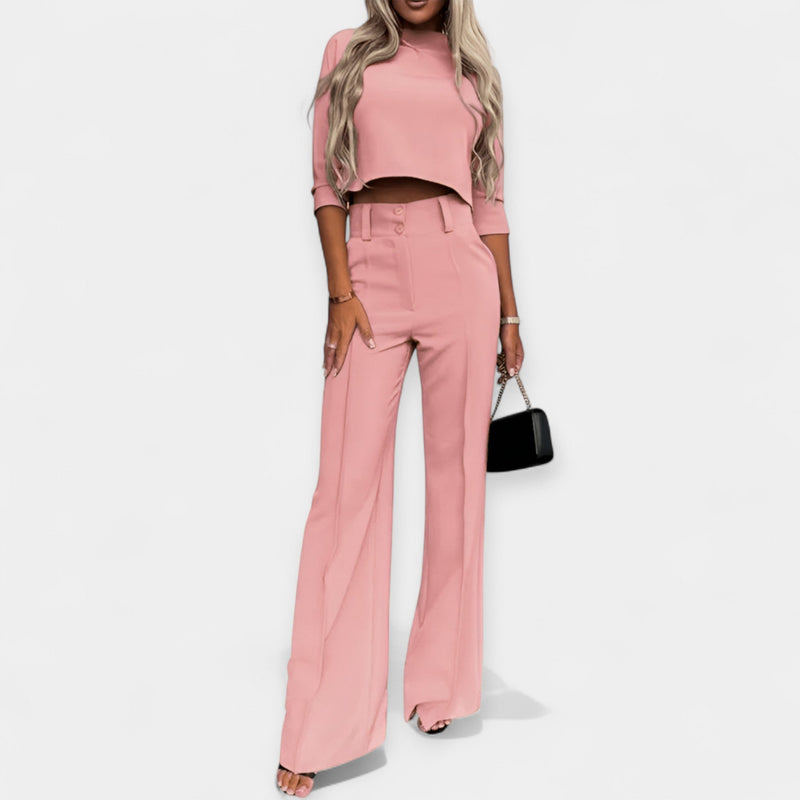 Conjunto de top corto y pantalón