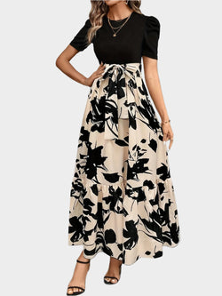 Vestido floral con cintura alta y estampado de rayas