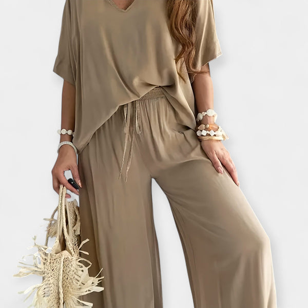 Conjunto aireado con pantalón ancho y blusa holgada