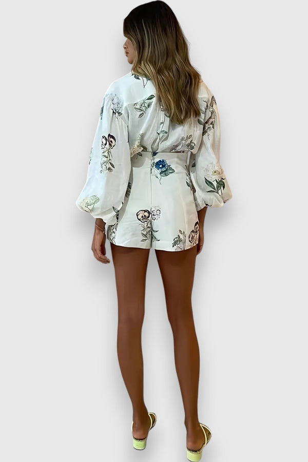 Conjunto de dos piezas con estampado floral vibrante