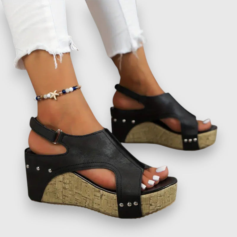 Sandalias de plataforma elegantes