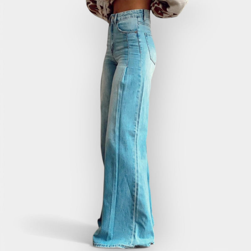 Pantalones de pierna ancha con diseño acampanado
