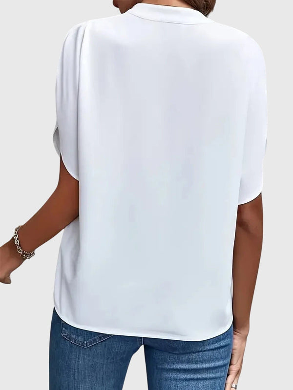 Beatrix™ | Camisa suave y elegante con cuello en V