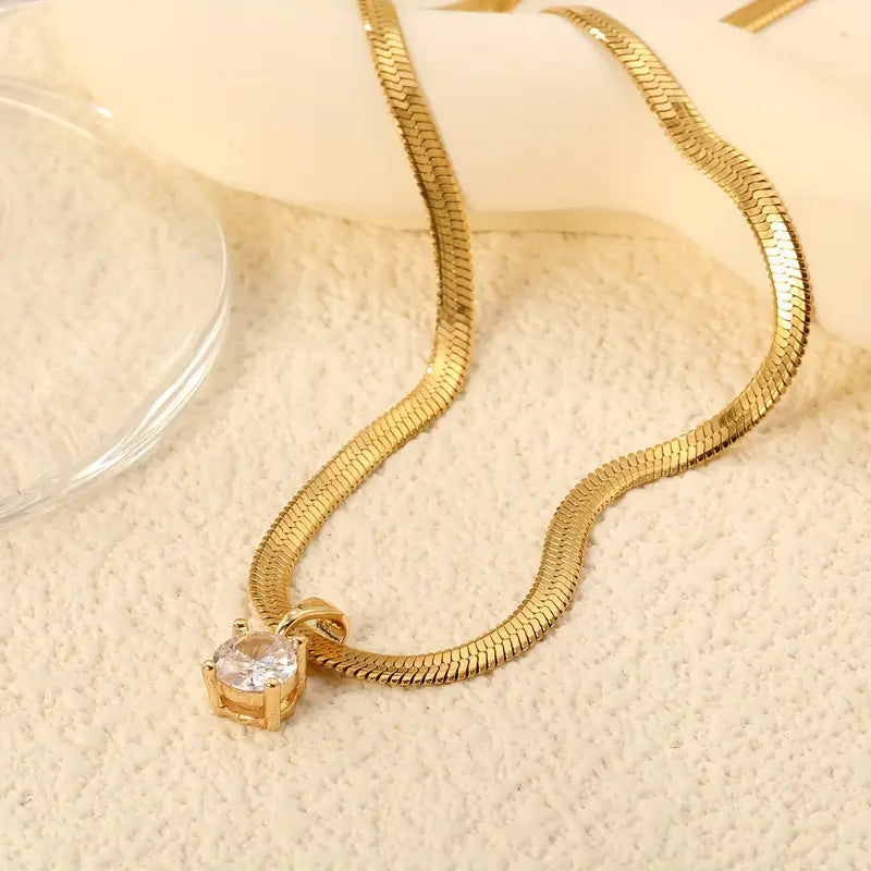 Elegante collar con colgante de diamantes de imitación | Oro