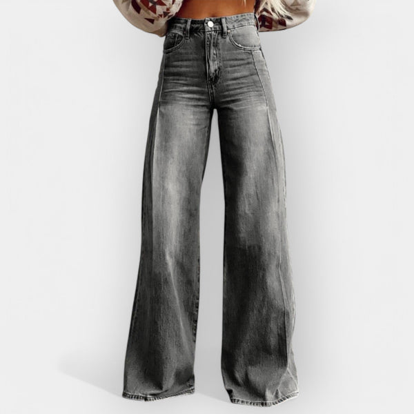 Pantalones de pierna ancha con diseño acampanado