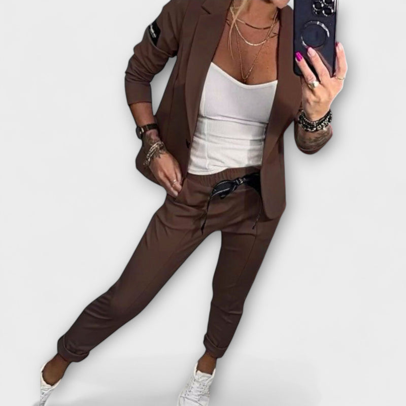 Vionne | Elegante conjunto de top, chaqueta y pantalón