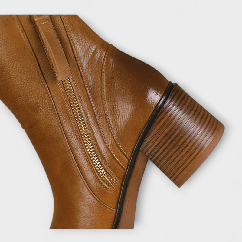 Milana - Botas de piel con tacón medio