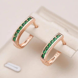Pendientes de diamantes esmeralda en oro