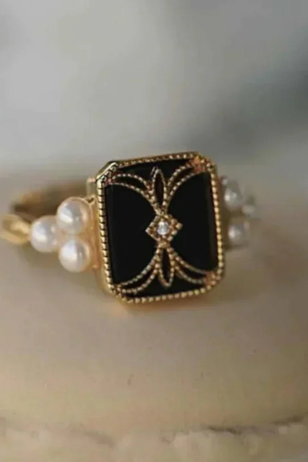 Anillo antiguo de perla negra dorada | Oro