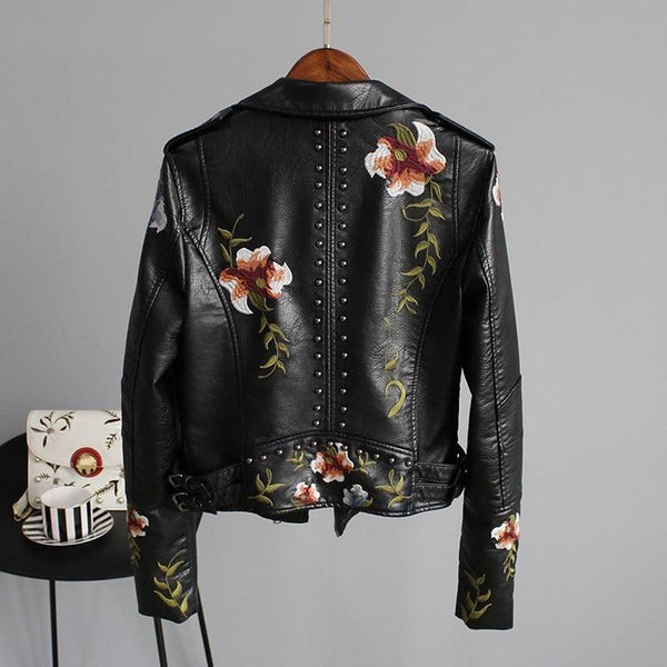 Ella | Chaqueta bordada con estilo 