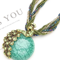 COLLAR DE ESFERA VERDE DESLUMBRANTE