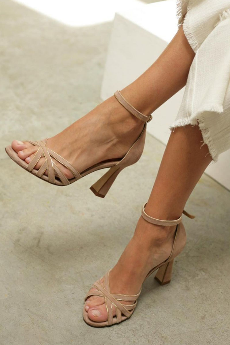 Marona™ | Sandalias de patchwork con punta redonda y tacón fino
