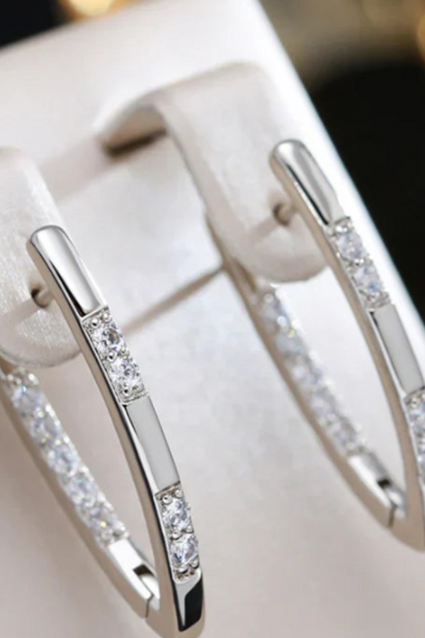 ELEGANTES PENDIENTES DE CIRCONITA EN ORO