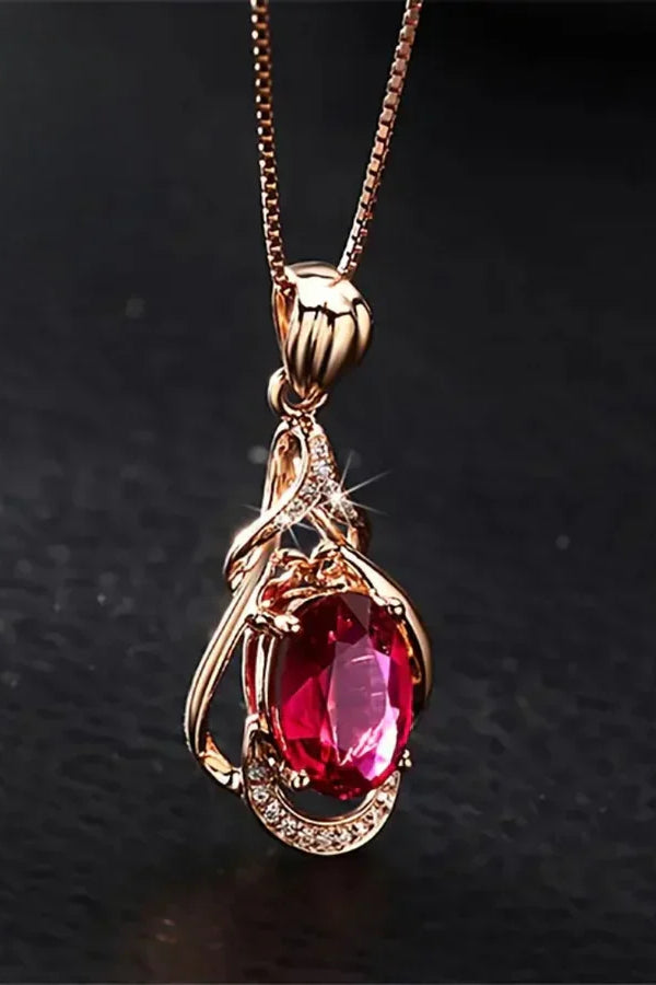 Exquisito collar de oro con cristales rojos | Oro