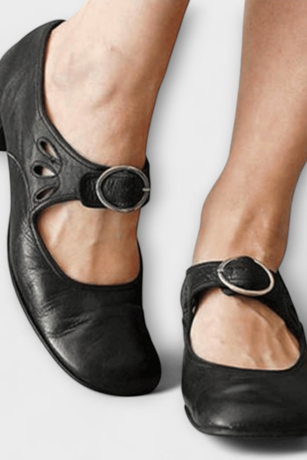 Sandalias de cuero elegantes