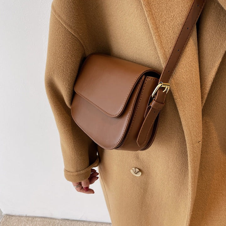 Bolso bandolera Avery™ Classic Saddle