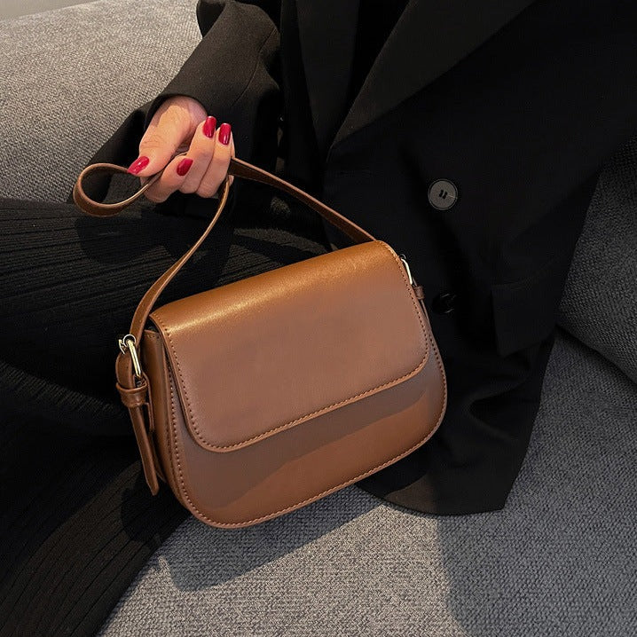Bolso bandolera Avery™ Classic Saddle