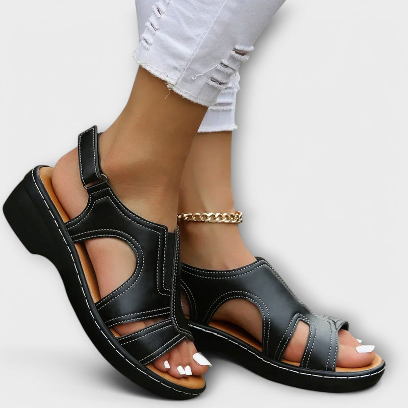 Sandalias cómodas de tacón de cuero