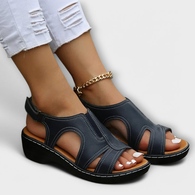 Sandalias cómodas de tacón de cuero